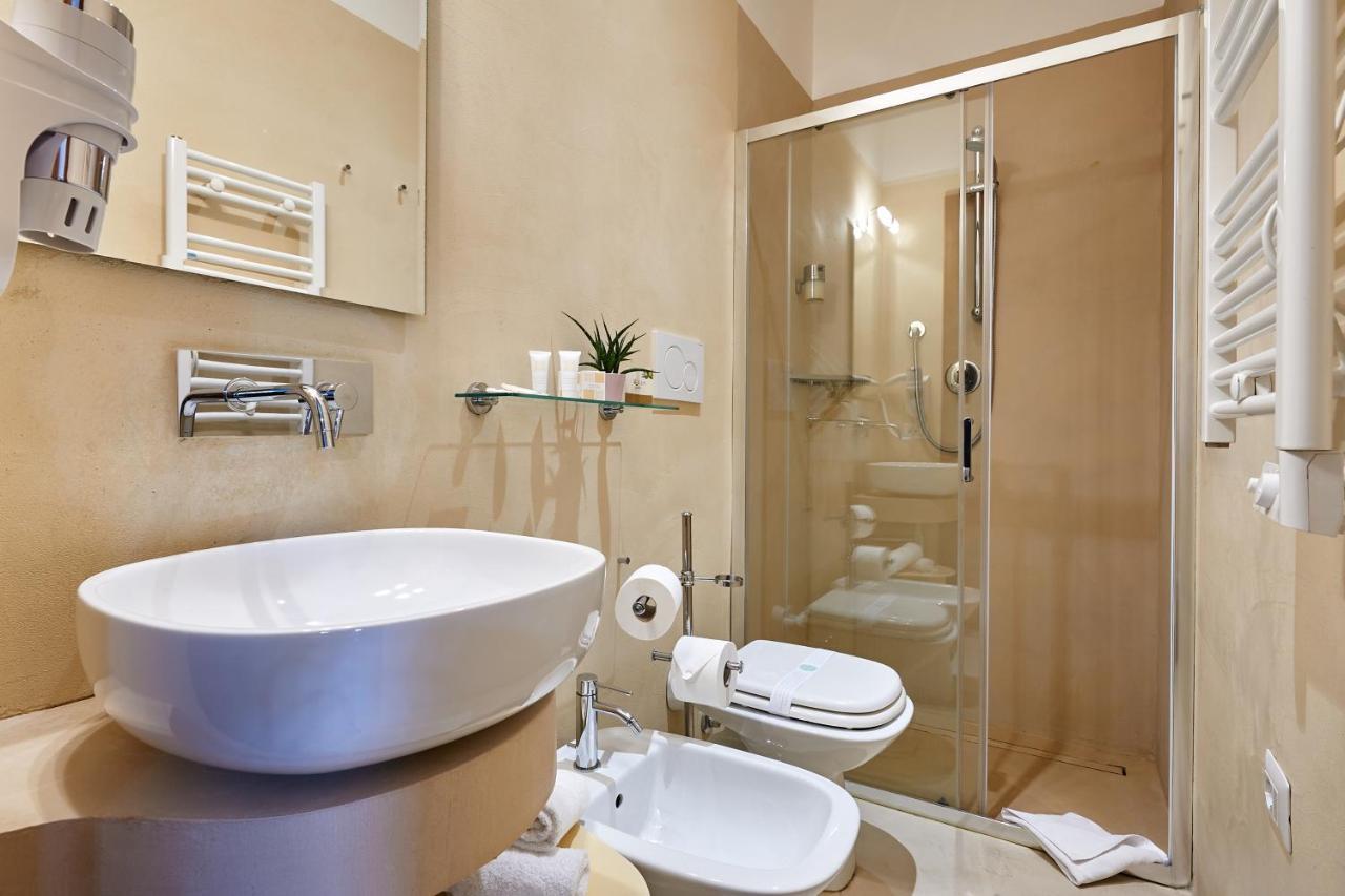 Fabrizio'S Rooms Roma Ngoại thất bức ảnh